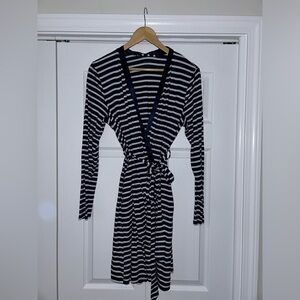 MOTHERHOOD blue and white striped bath robe